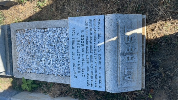 Headstone 15